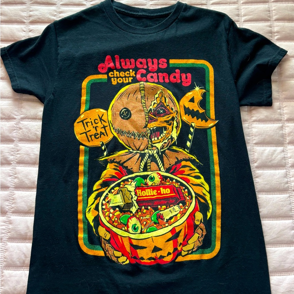 Trick ‘r Treat T-Shirt. Size S